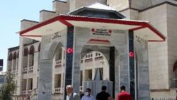 Van'da şehidin düğünü için biriken para ile hayrat yaptı