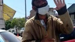Denizli'de jandarma gören dilencinin engeli düzeldi