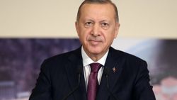 Cumhurbaşkanı Erdoğan, üç ülkenin lideriyle bayramlaştı