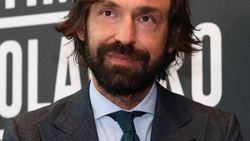 Pirlo: Premier Lig'den teklifler aldım
