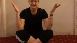 Gaziantep'te camiye ayakkabıyla girip video paylaştı