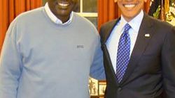 Ağabeyinden Obama'ya: Zengin olunca değişti