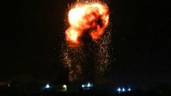 İsrail Gazze'yi bombaladı