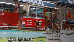Adana'da 2 kişi bakkal sahibini vurup soygun yaptılar