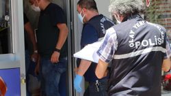 Elazığ’da müşterilerin gözü önünde cinayet işledi