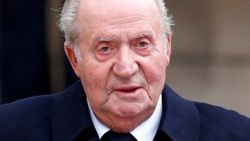 Eski İspanya Kralı Juan Carlos ülkeyi terk ediyor