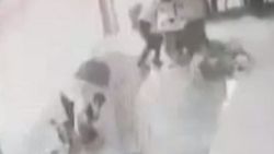 Lübnan'daki patlama anı, AVM'nin güvenlik kamerasında