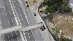 İstanbul'da üst geçidin çökmesiyle ilgili soru işaretleri