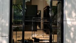 ABD'de lüks mağazalar yağmalandı