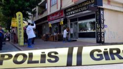 Adana'da kuyumcu soygunu: Kuyumcuyu göğsünden vurdular