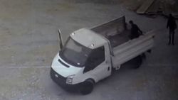 İstanbul'da bekçiyi bıçaklayıp, inşaat malzemesi çaldılar