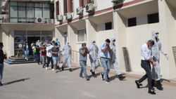 Mersin'de fuhuş çetesine 'koli' operasyonu: 80 gözaltı