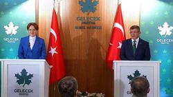 Meral Akşener'den Ahmet Davutoğlu'na ziyaret