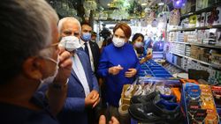 Akşener'in esnafla sosyalizim diyaloğu