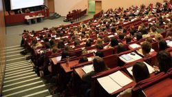 Dört üniversite bünyesinde enstitü ve fakülte kuruldu
