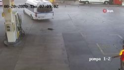 İzmir'de minibüsün ezdiği yavru köpek can verdi