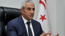KKTC'li Bakan Taçoy'dan Cumhurbaşkanı Akıncı'ya Türkiye resti