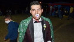 Eskişehirli damada emzik taktılar