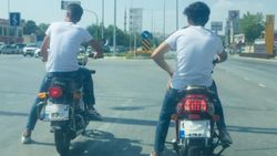 Denizli'de iki motosikletli maske ile plakalarını kapattı