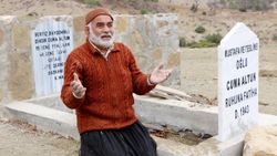Kahramanmaraş'ta duvar ustası 5 yıl önce hazırladığı mezara gömüldü