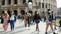 İtalya'da koronavirüs salgını yeniden yükselişe geçti
