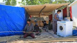 İzmir'de Roman çadırları mühürlendi