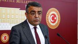 Sezgin Tanrıkulu kimdir, kaç yaşında, nereli? Sezgin Tanrıkulu'nun siyasi hayatı ve biyografisi...