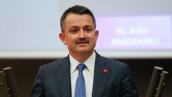 Tarım ve Orman Bakanı Bekir Pakdemirli: Kuru üzüm fiyatını 12,5 liranın altına düşürmeyeceğiz