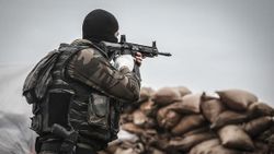Hakkari’de 2 terörist öldürüldü