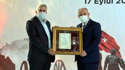 Bitlis'te PKK ile 1994'te girdiği çatışma sırasında yaralanan asker, 24 yıl sonra gazi unvanı aldı