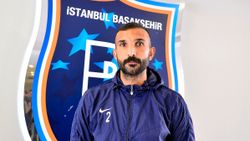 Yalçın Ayhan futbolu bıraktı