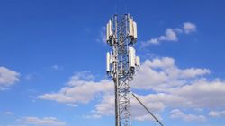 Fransa'da 5G istasyonunu ateşe veren bir kişi tutuklandı