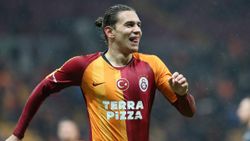 Taylan Antalyalı her maçta sahada