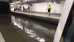 İspanya’da metro istasyonları sular altında kaldı
