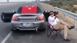 Antalya'da otoyol kenarına aracını çekip havaya ateş açan sürücü yakalandı