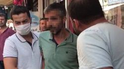 Denizli'de telefon hırsızını yakalayan esnaf tokat attı