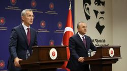 Mevlüt Çavuşoğlu: Savunma ihtiyaçlarını NATO içinde halletmeliyiz