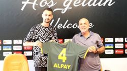 Alanyaspor, Beşiktaş'tan Alpay Çelebi'yi kiraladı