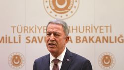 Bakan Hulusi Akar: Ermenistan savaş suçu işliyor