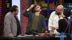 MasterChef'te Esra'nın tabağından kılçık çıktı