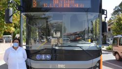 Kırşehir'de 25 yıllık kadın şoför, artık belediye otobüsü kullanıyor
