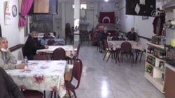 Kırklareli'de otomobilini doludan korumak için kahvehaneye park etti
