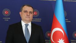 Azerbaycan Dışişleri Bakanı Bayramov: Ermeni güçlerin, Karabağ'dan ayrılmasını bekliyoruz