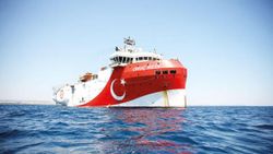 Yunanistan, Türkiye'nin NAVTEX ilanı için 'yasa dışı' dedi