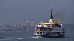 Şehir Hatları'ndan sefer iptalleri