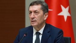 Ziya Selçuk: Eğitim tarihinin en büyük öğretmen eğitimi çalışmasını yapıyoruz