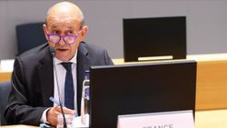 Fransa Dışişleri Bakanı Jean-Yves Le Drian, Karabağ'da tarafsızlığı savundu