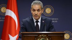 Dışişleri'nden Yunan bakanın hava sahasında bekletildiği iddialarına yanıt