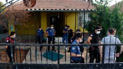 Antalya'da 2 aylık bebek, babasının temizlediği silahın ateş almasıyla öldü