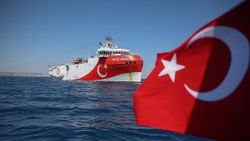 Yunan basını: Yunanistan, çatışmada ilk adımı Türkiye'den bekleyecek